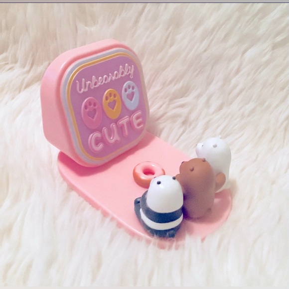 We bare bears Watch the Rainbow desk phone holder - Picture 3 of 3